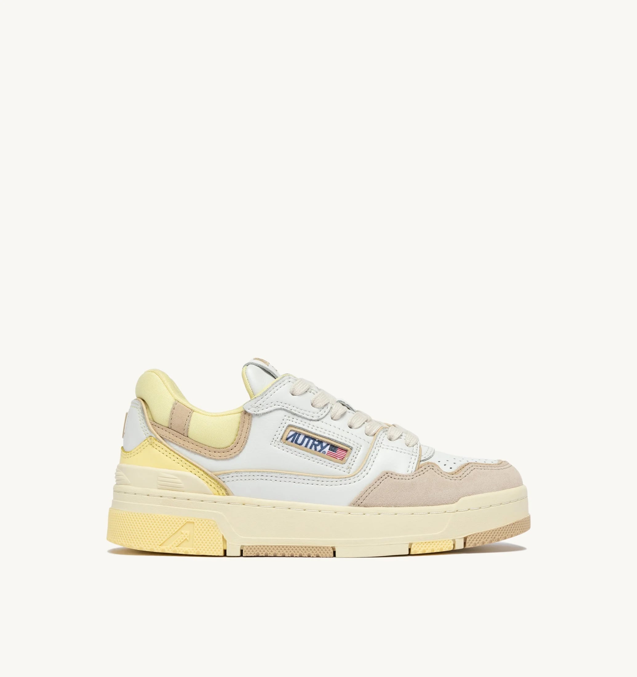Discover the CLC sneakers